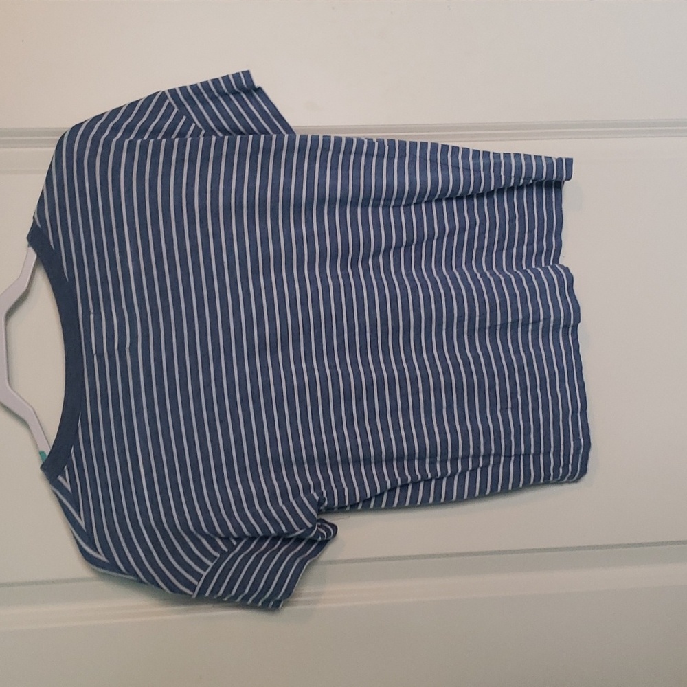 Modish Rebel S Cropped Tee - Picture 2 of 3